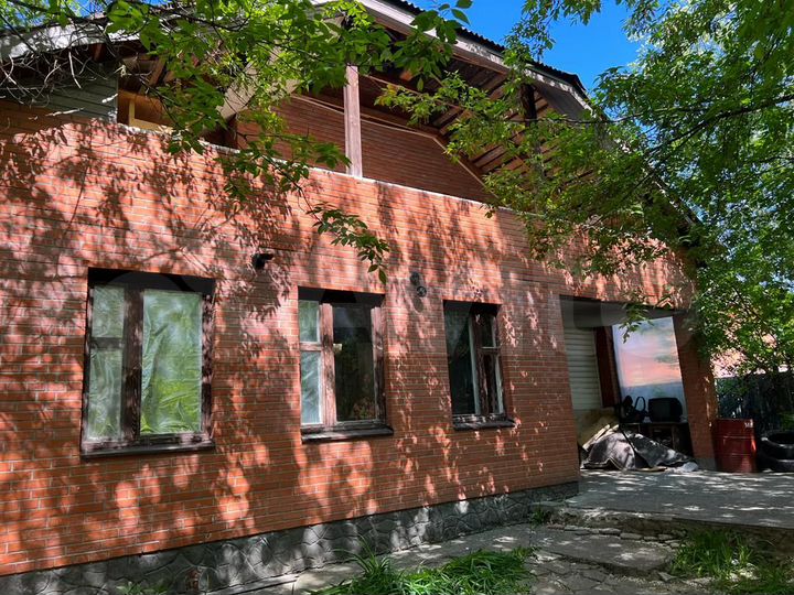 Здание, 225 м²