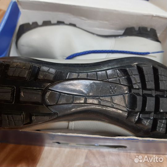 Лыжи беговые детские 160 с ботинками 38размер