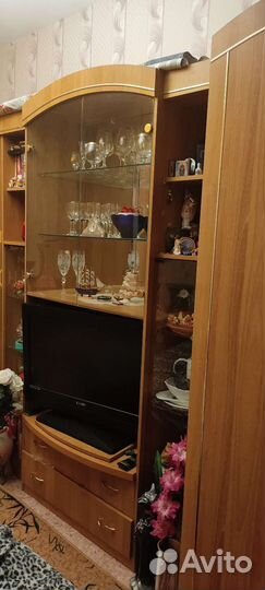 Стенка в гостиную бу