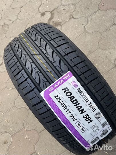 Nexen Roadian 581 225/45 R17 91V