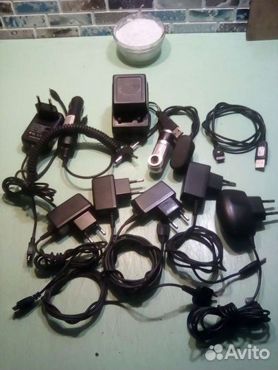 Зарядные уст-ва разные