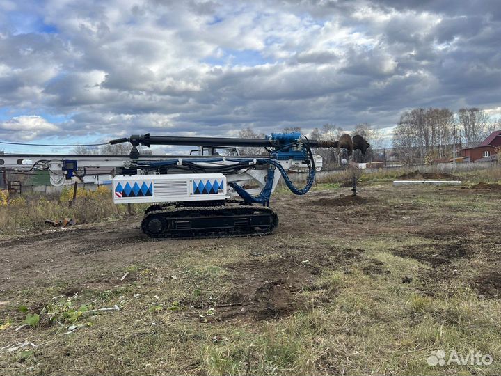 Устройство бнс. Бурение под сваи. Буровая установк