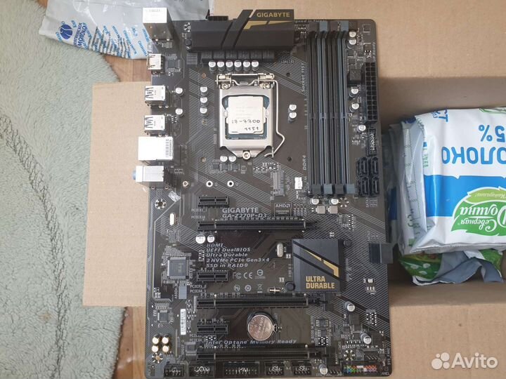 Материнская плата Gigabyte Z270P-D3 и i7-7700