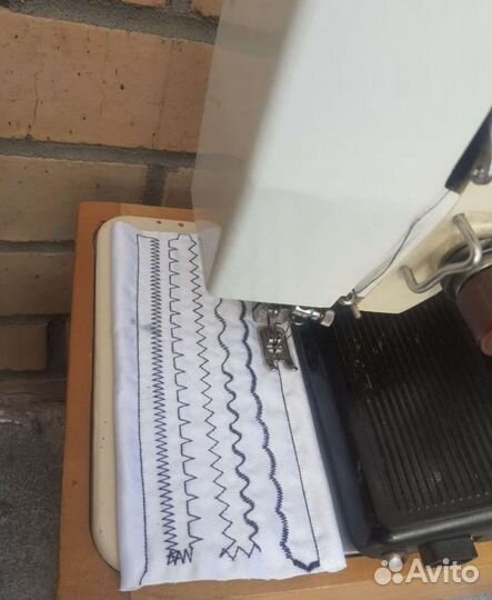 Швейная машинка чайка143