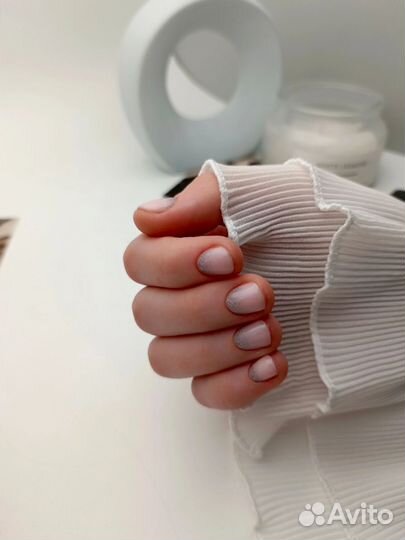 Модель на наращивание, модель на маникюр,педикюр