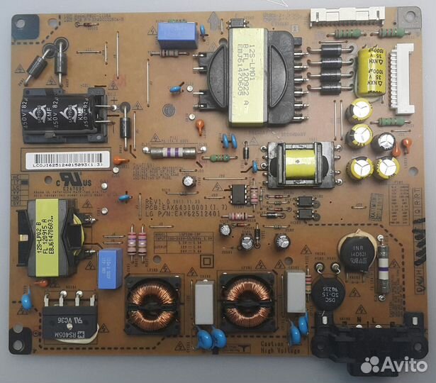 Телевизор LG 32LM620T в разборе