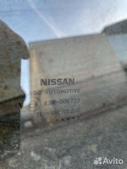 Стекло задней правой двери Nissan X-trail
