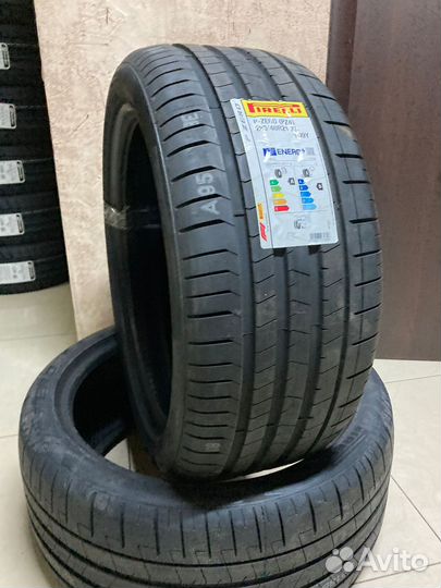 Pirelli P Zero PZ4 285/40 R21 109Y