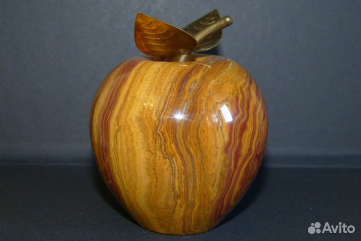 Часы Яблоко камень яшма