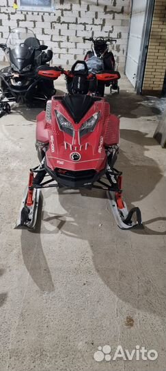 BRP SKI-DOO Summit x expert 154 850 E-TEC