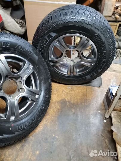 R16 Yokohama Geolandar A/T G015 245/70, PCD 5x139.7 DIA 110