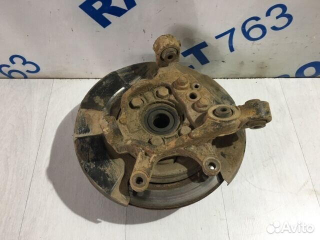 Поворотный кулак задний infiniti FX35 3.5 ат