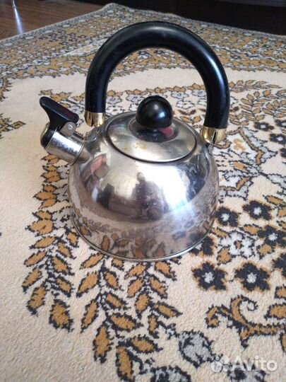 Набор новых кастрюль