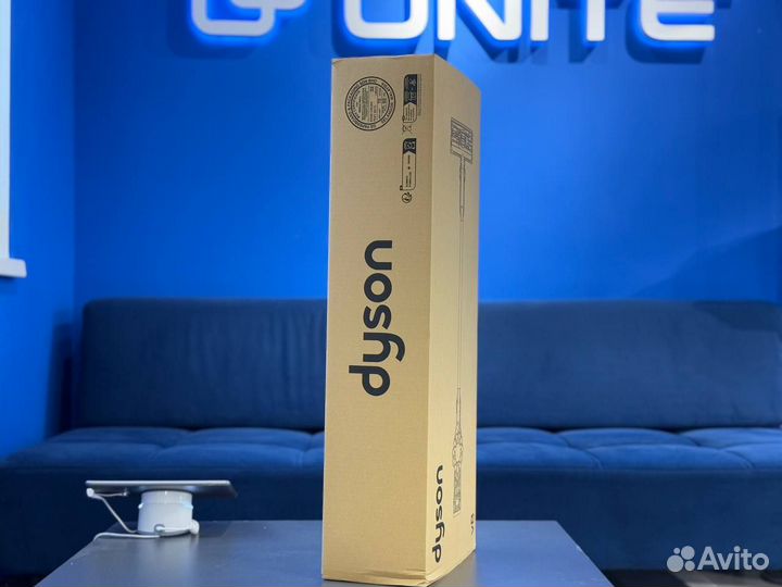 Вертикальный пылесос Dyson V8 (SV25)