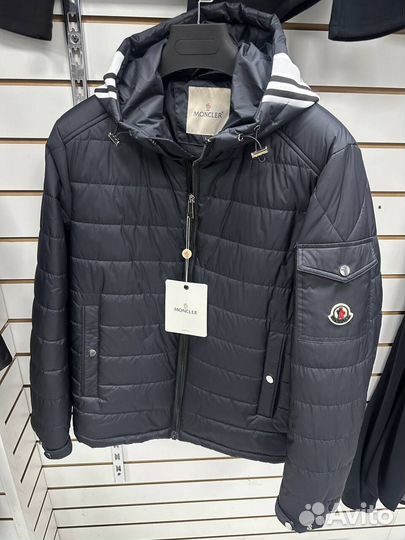 Куртки Moncler