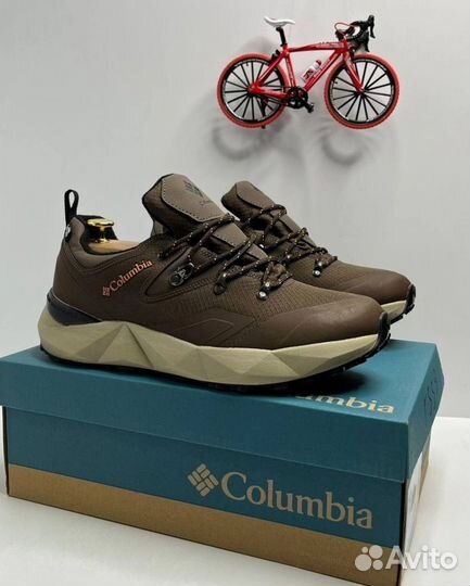 Кроссовки Columbia стильные