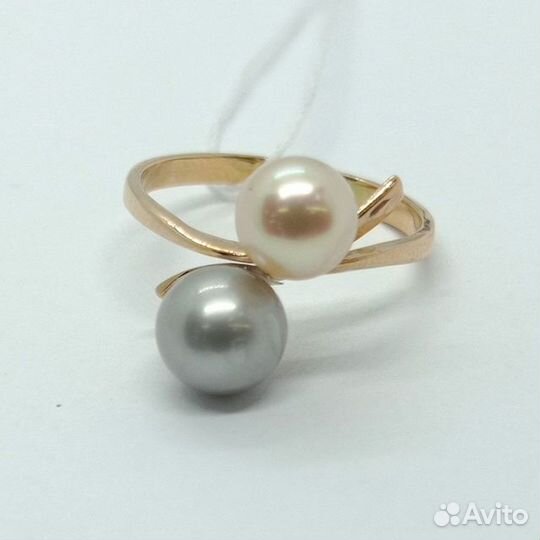 Золотое кольцо с камнем 16р