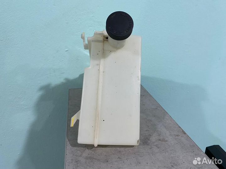 Бачок расширительный Nissan tiida C11