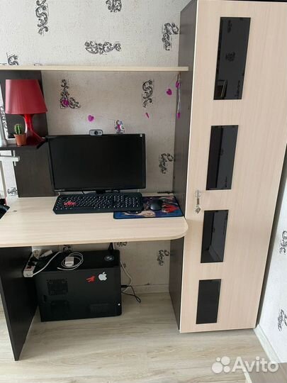 Компьютерный стол