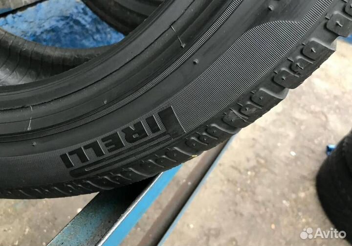 Pirelli Winter Sottozero 240 Serie II 275/45 R18