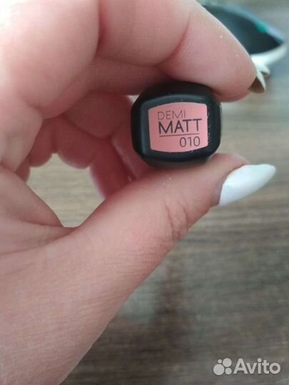 Матовая помада Catrise