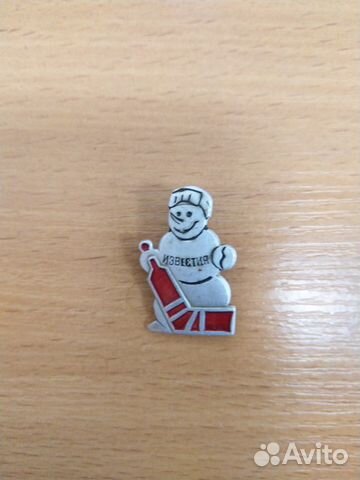 Значки хоккейных турниров