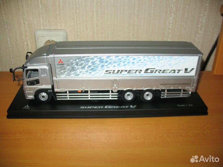Mitsubishi fuso super great V Масштабная модель 1