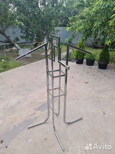 Стойка для одежды напольная