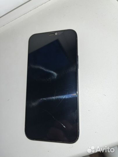 iPhone 12, 64 ГБ