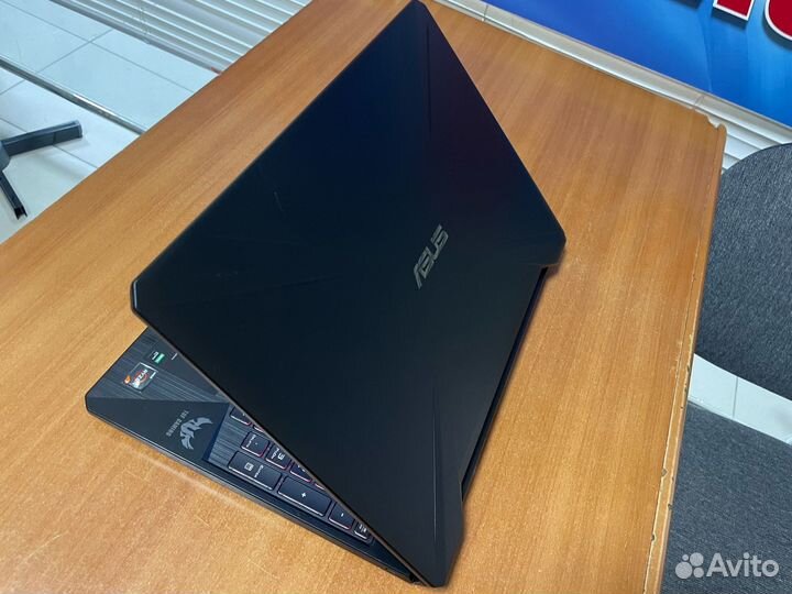 Игровой ноутбук Asus Tuf / Ryzen 7