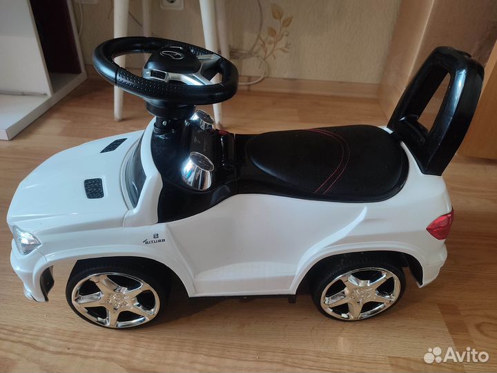 Детский автомобиль