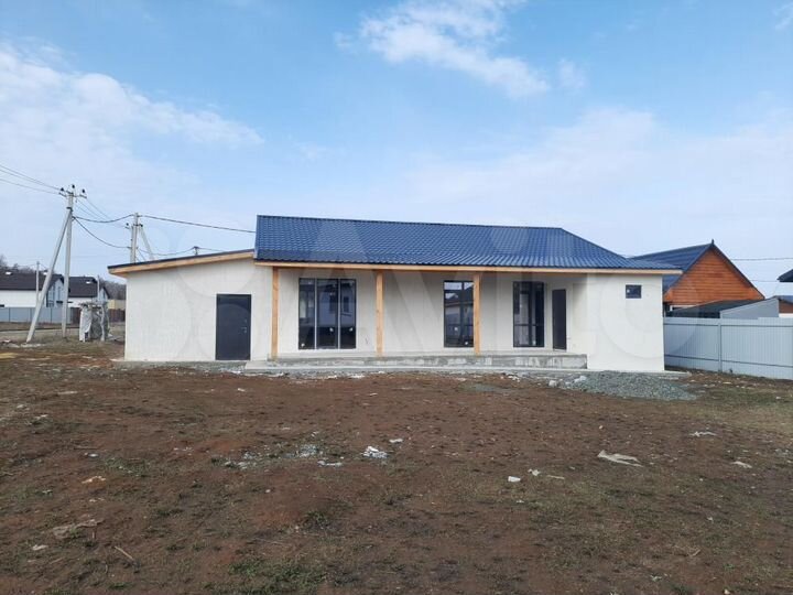 Коттедж 178 м² на участке 8 сот.