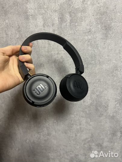 Беспроводные наушники jbl T450BT