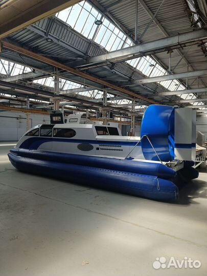 Судно на воздушной подушке Ладья