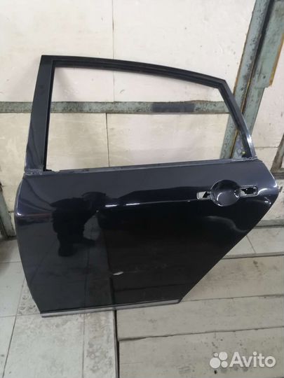 Дверь задняя левая