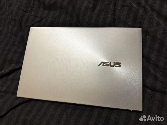 Asus Zenbook UX425J