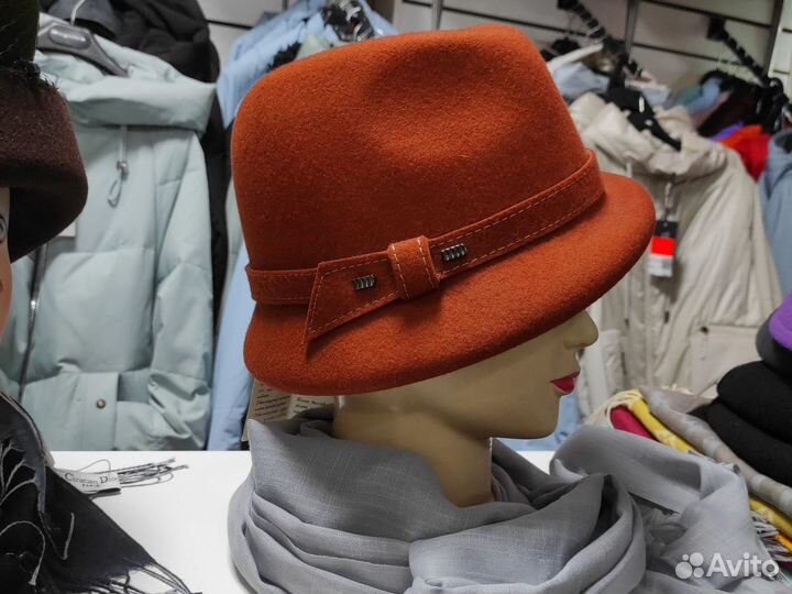 Шляпка женская