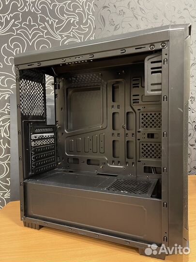 Игровой корпус для пк Aerocool Aero-300