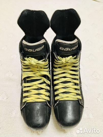 Коньки bauer supreme total one 43 SR