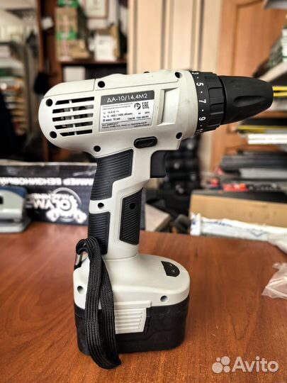 Шуруповерт Интерскол да-10/14,4М2