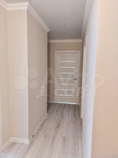 2-к. квартира, 57,4 м², 1/17 эт.