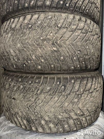 Grenlander Icedefensor Stud II 245/40 R20 и 275/35 R20 102T