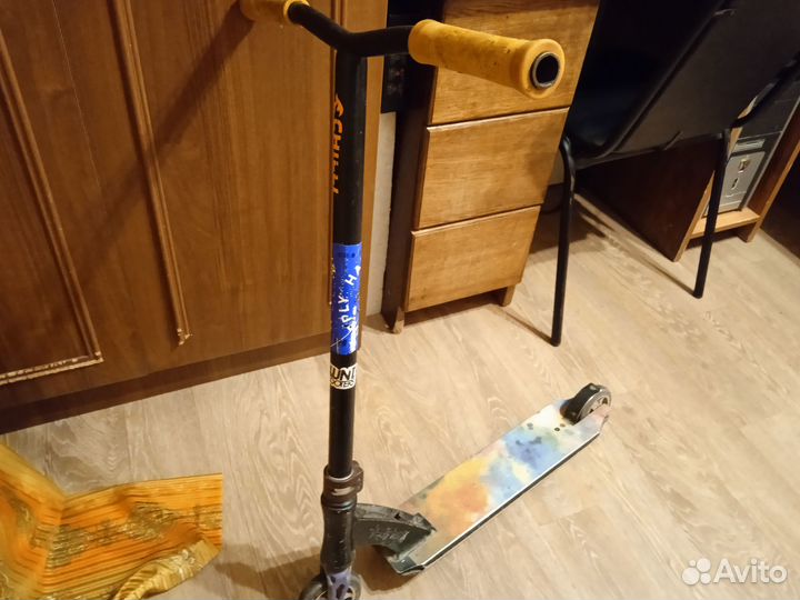 Трюковой самокат