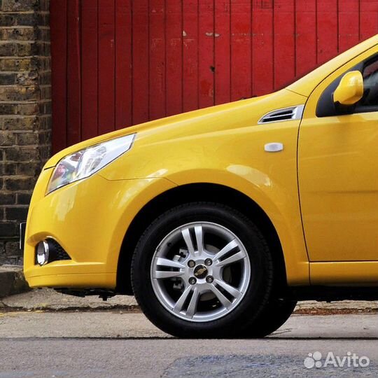 Крыло переднее левое в цвет Chevrolet Aveo T255