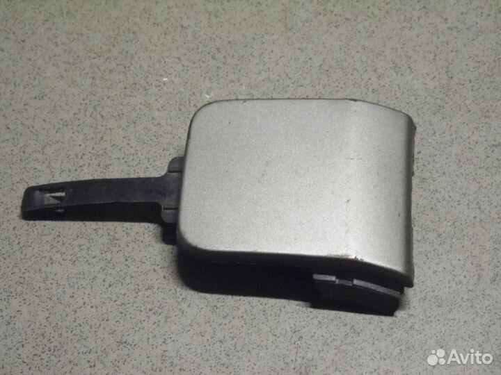 Заглушка переднего бампера Рено Флюенс