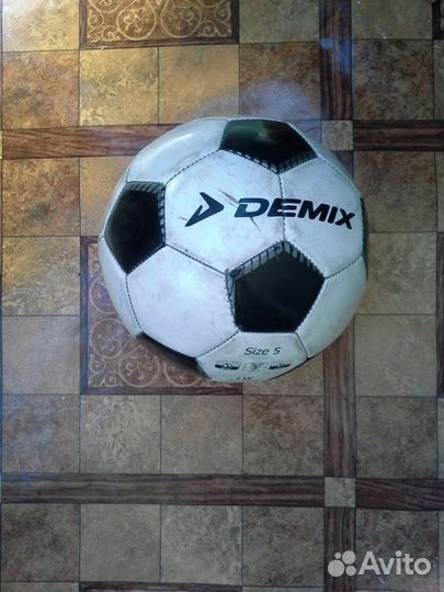 Мяч футбольный