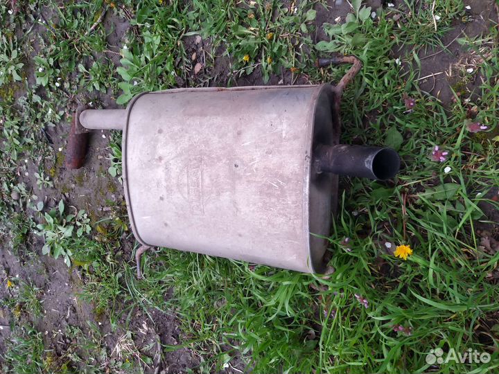Задняя банка глушителя Nissan primera p11