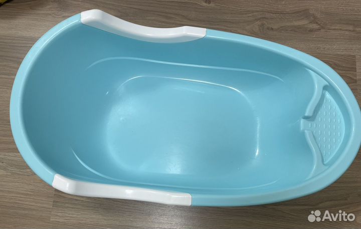 Ванночка для купания с горкой