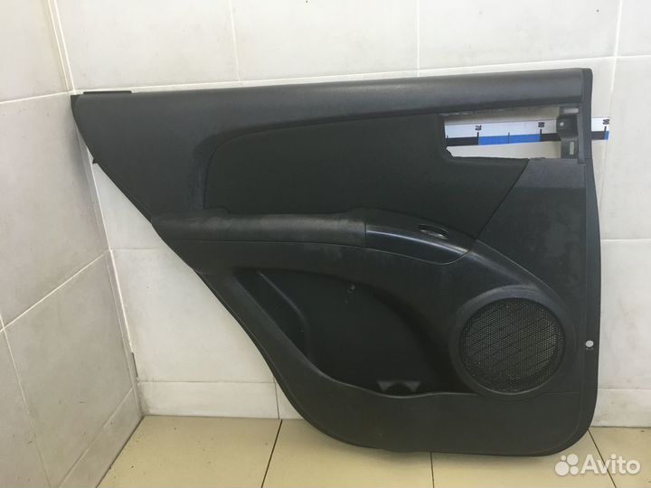 Обшивка двери задней левой Sportage 2004-2010
