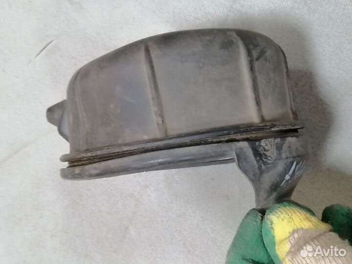 Резинка горловины топливного бака Audi 80 B3 1990